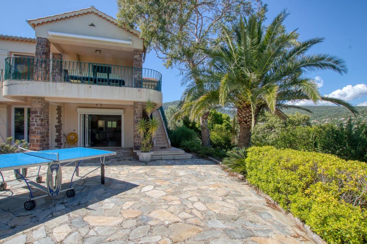 Villa Cavalaire Sur Mer Bagian luar foto